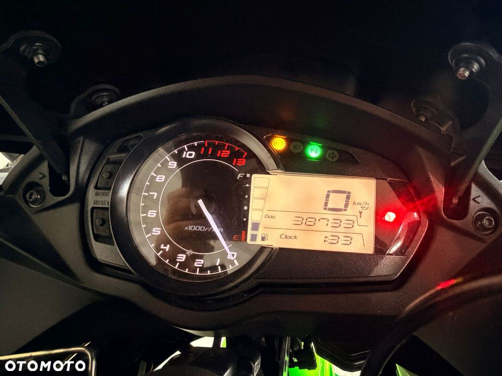 Kawasaki Ninja 1000 SX - 30