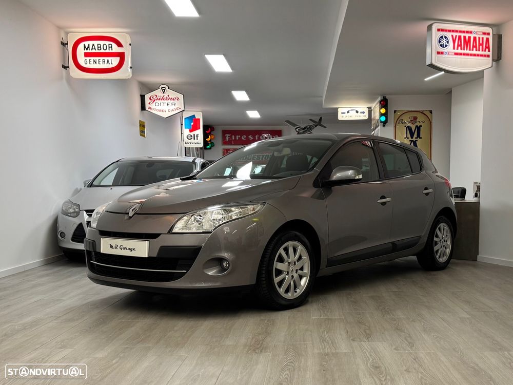 Renault Mégane 1.5 dCi Dynamique S - 2