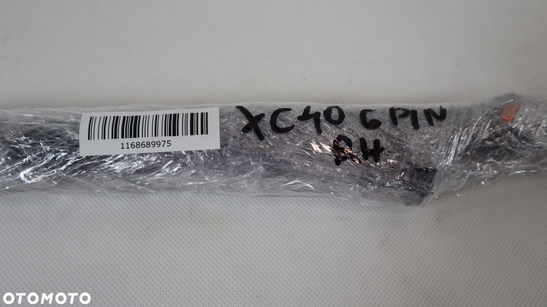 VOLVO XC40 SIŁOWNIK KLAPY BAGAŻNIKA PRAWY 6 PIN 32296297 - 6
