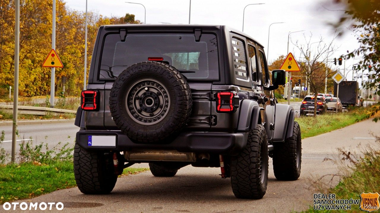 Jeep Wrangler - 4