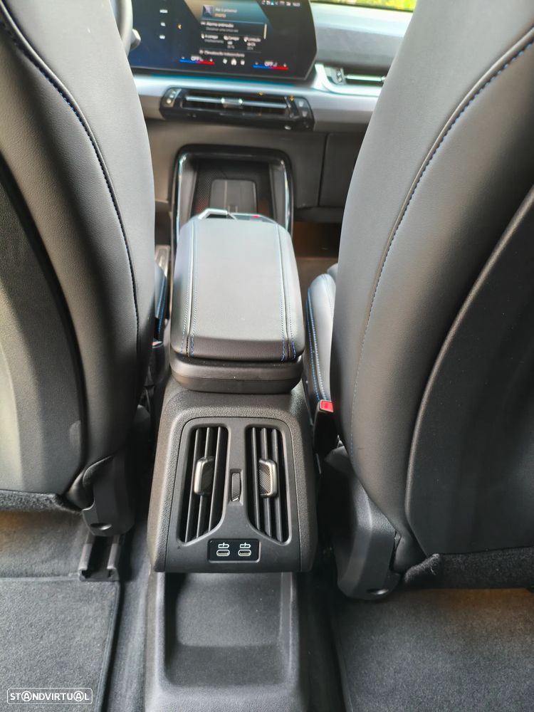 BMW iX2 eDrive20 Pack Desportivo M Pro - 13