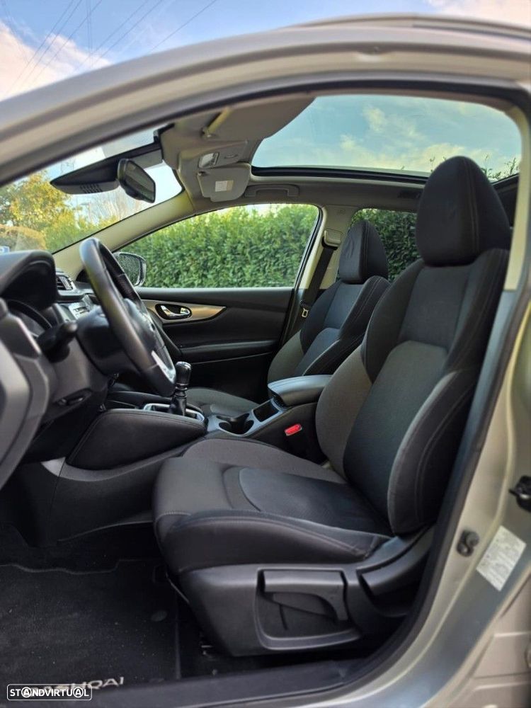 Nissan Qashqai 1.5 dCi N-Connecta - 19