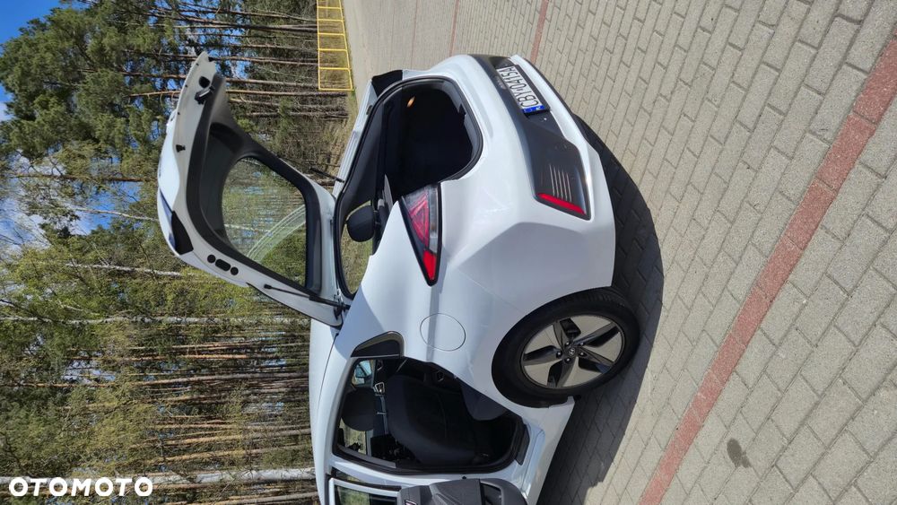 Hyundai IONIQ Hybrid Premium - 8