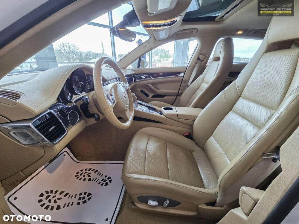 Porsche Panamera 4 PDK Edition - 25