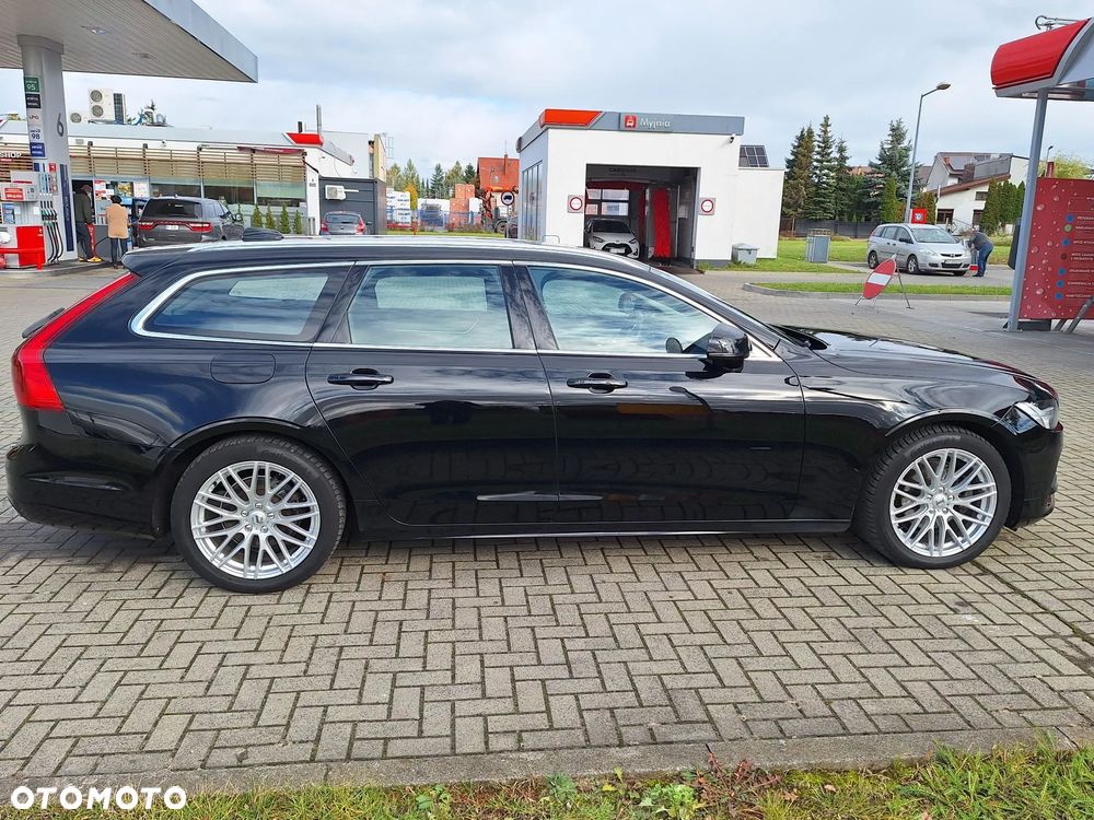 Volvo V90 D4 Geartronic Momentum Pro - 21