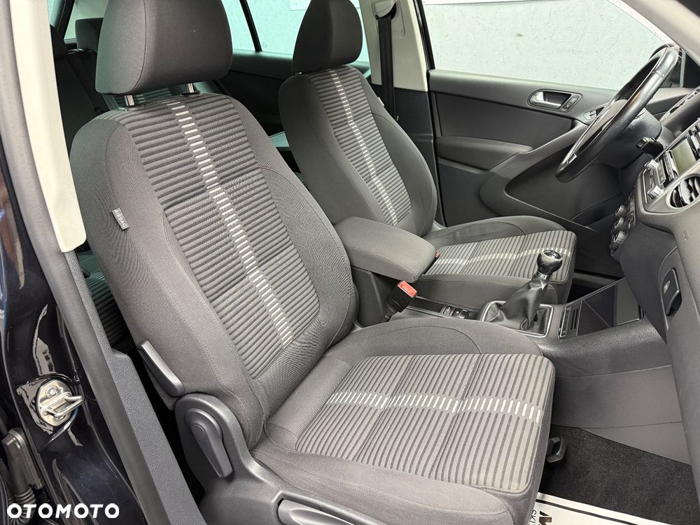 Volkswagen Tiguan - 17