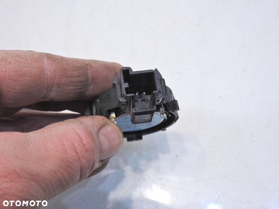 GŁOŚNIK TYŁ VOLVO V70 III 31252330 - 3