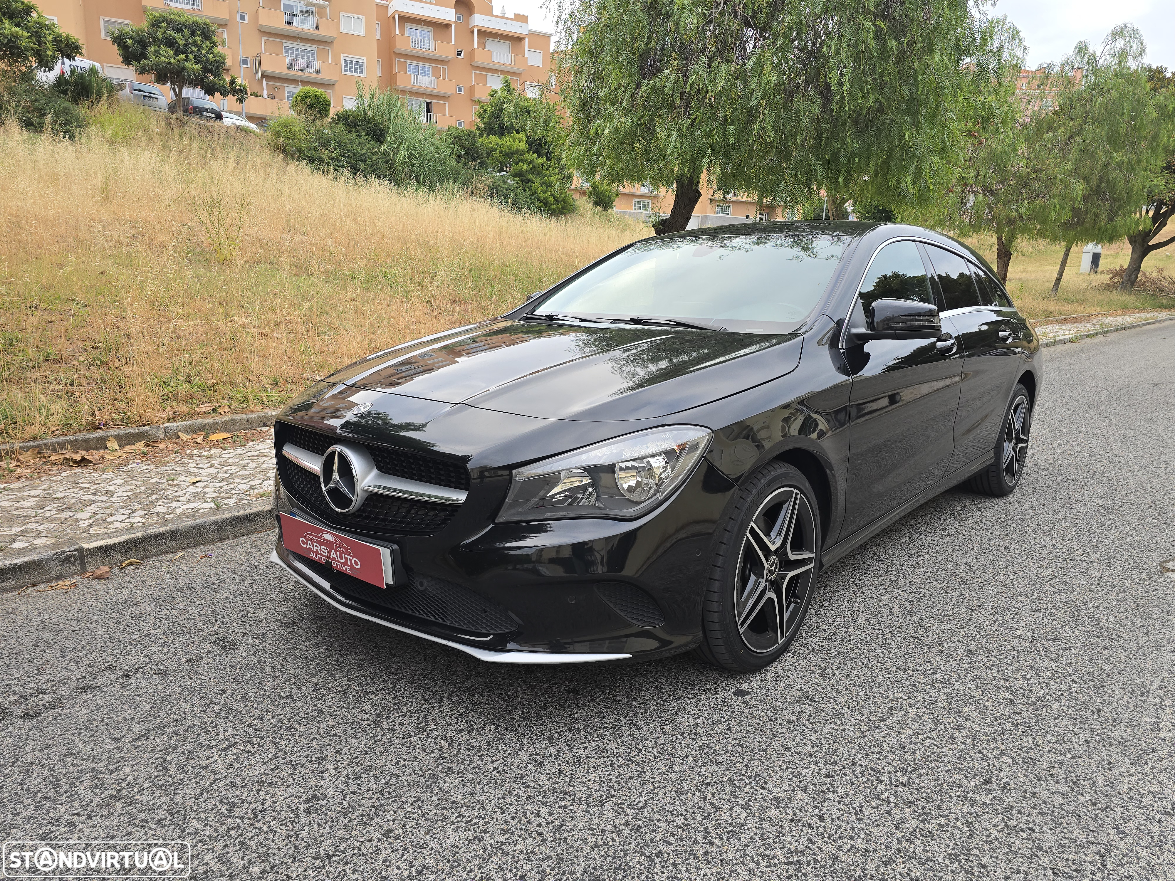Mercedes-Benz CLA 200 d Shooting Brake Urban Aut. - 3