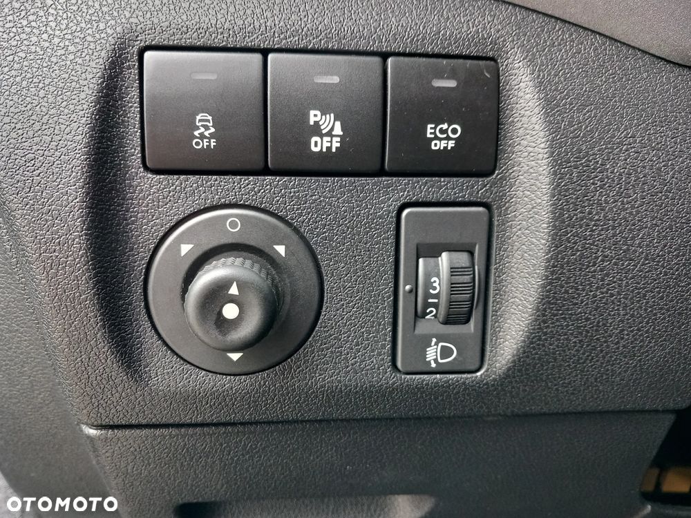 Citroën Berlingo Multispace PureTech 110 SHINE - 23
