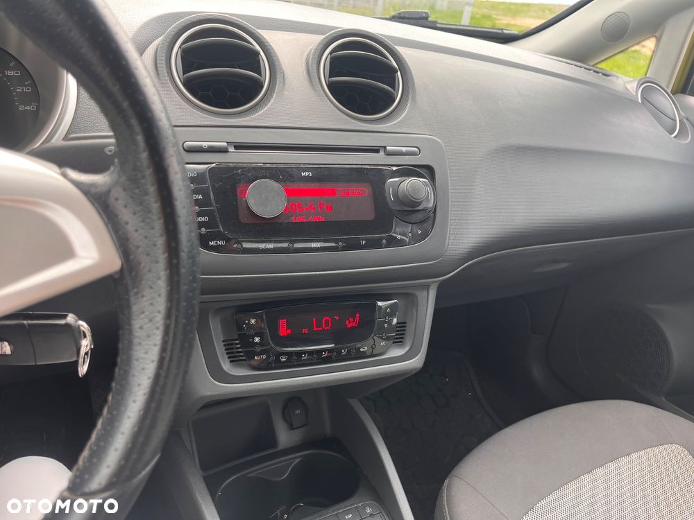 Seat Ibiza 1.4 16V Reference - 8