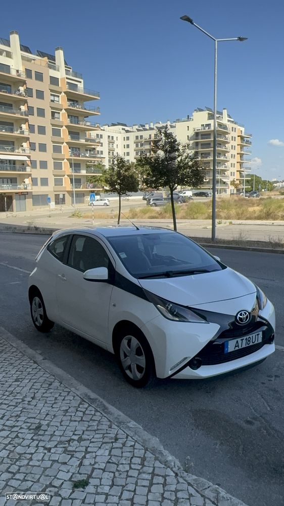 Toyota Aygo x - 2