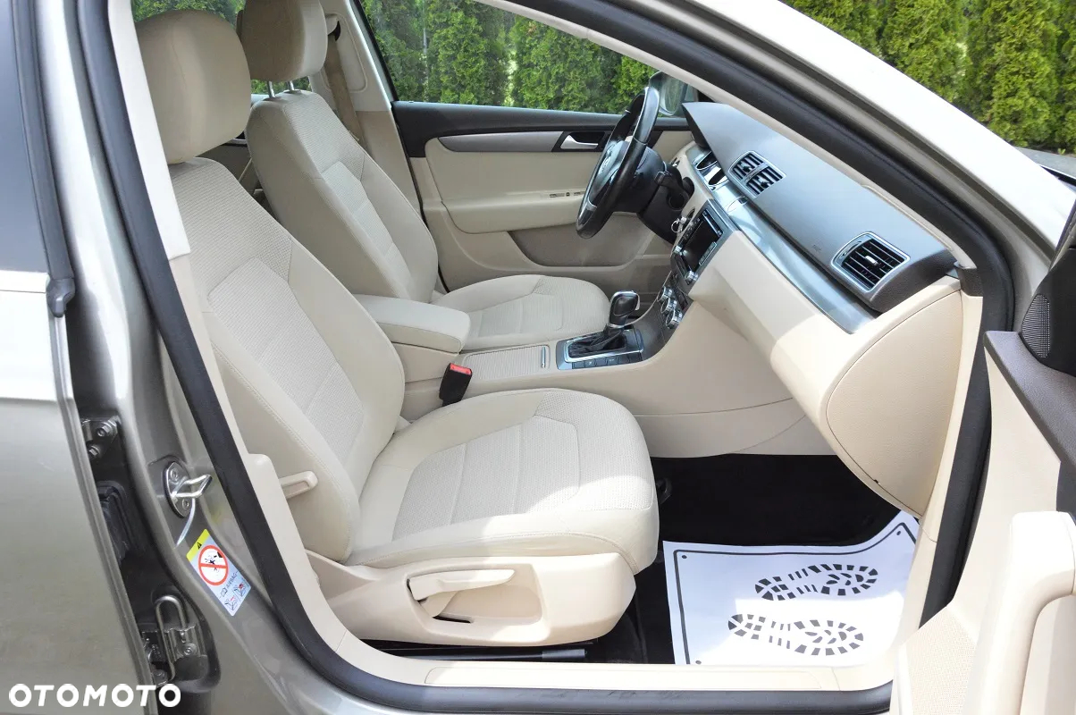 Volkswagen Passat 2.0 TDI Comfortline DSG - 34