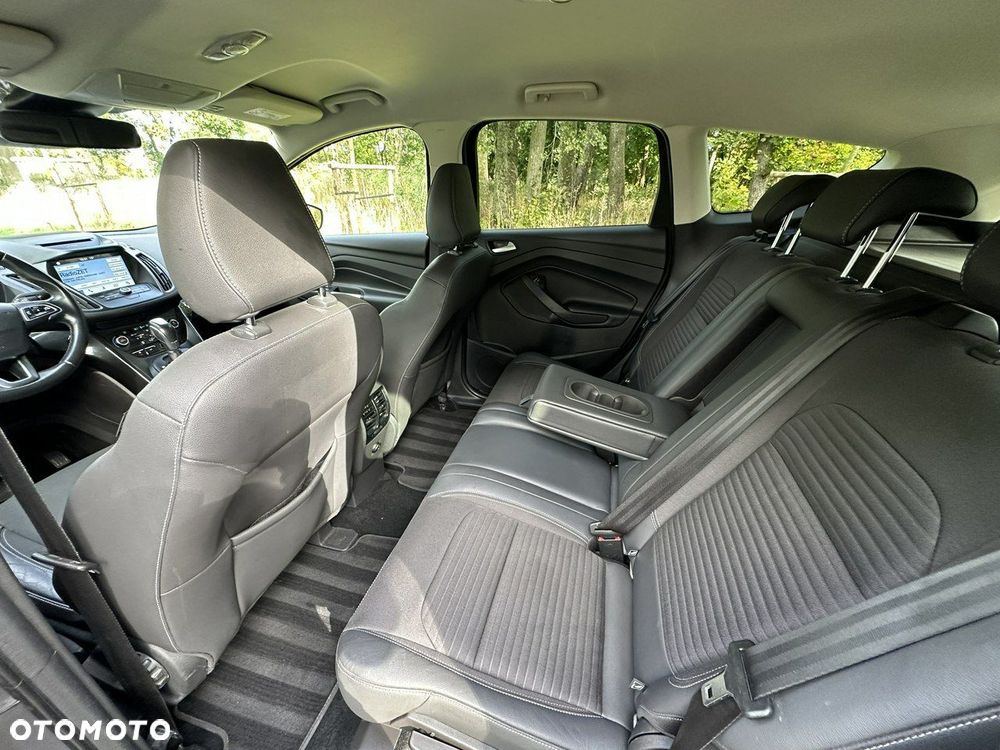 Ford Kuga - 22