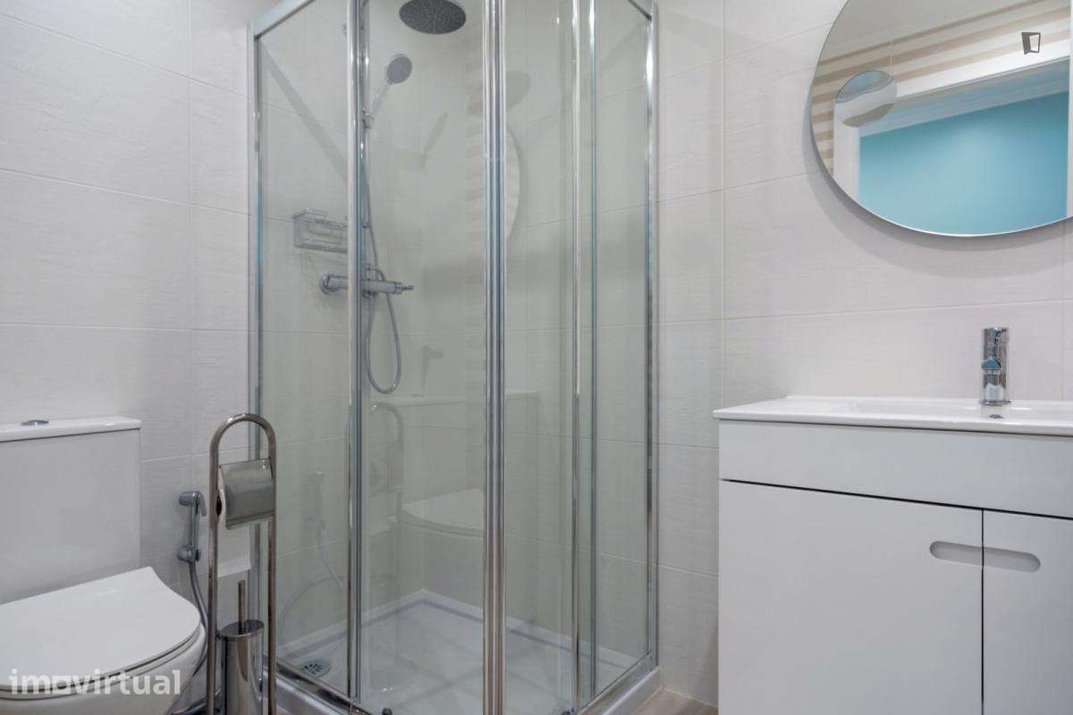 Quarto - localizado em Carcavelos Lisbon - Grande imagem: 4/23