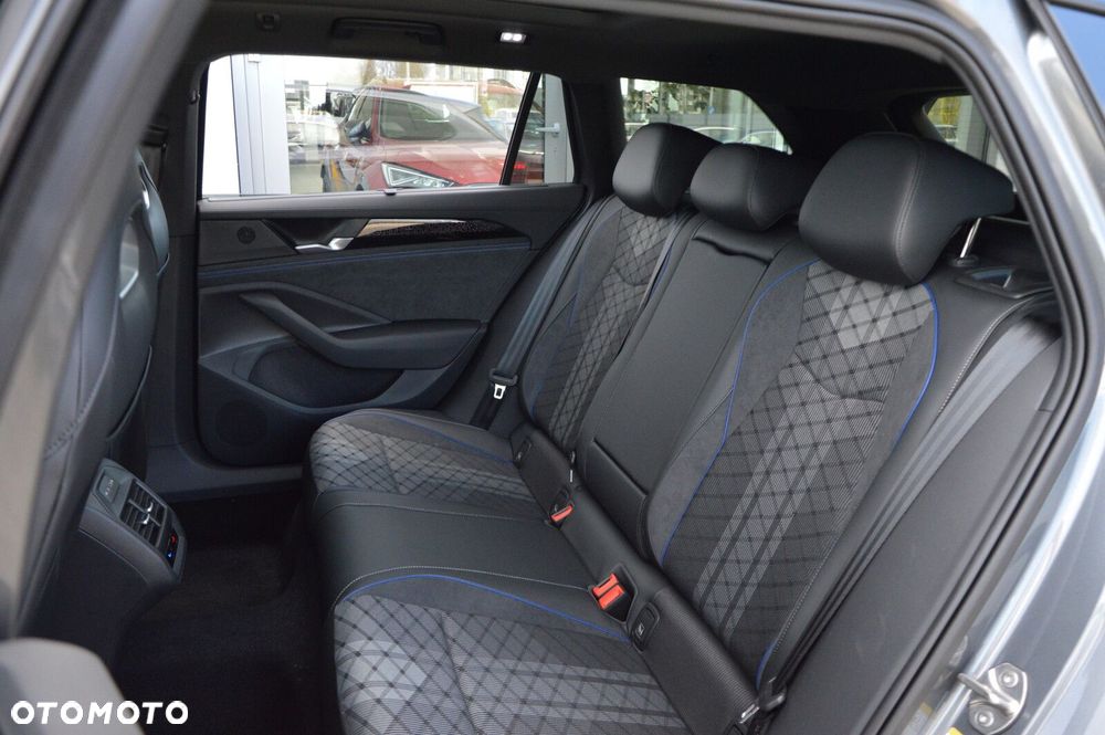 Volkswagen Passat Variant - 37