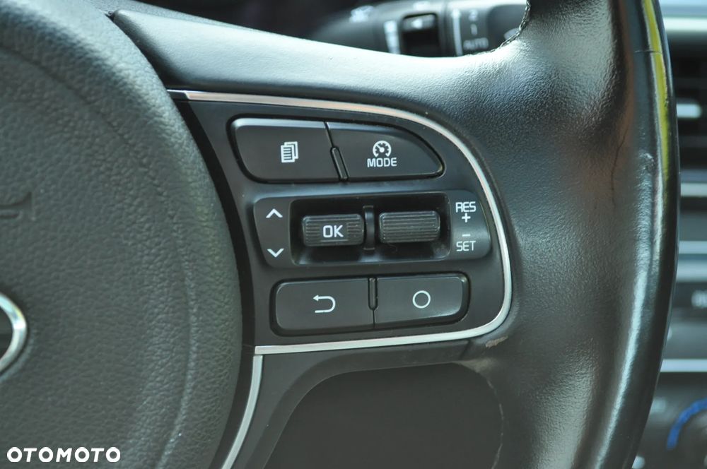 Kia Optima - 25