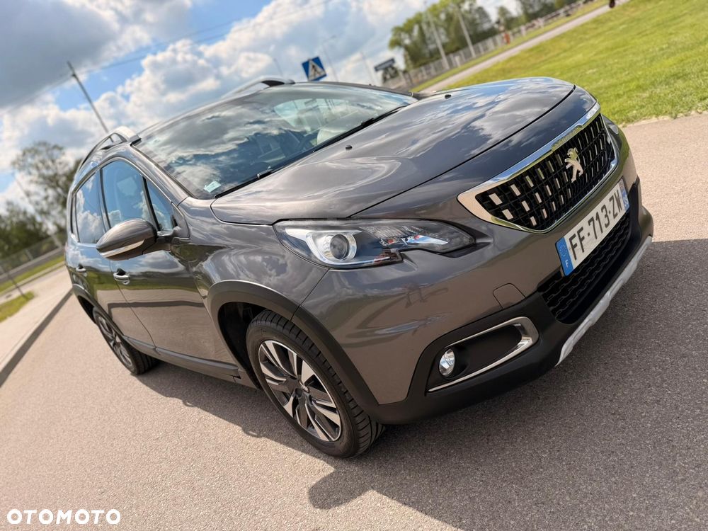 Peugeot 2008 1.2 Pure Tech Style S&S EAT6 - 12