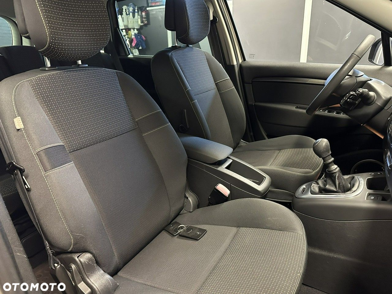 Renault Grand Scenic - 7