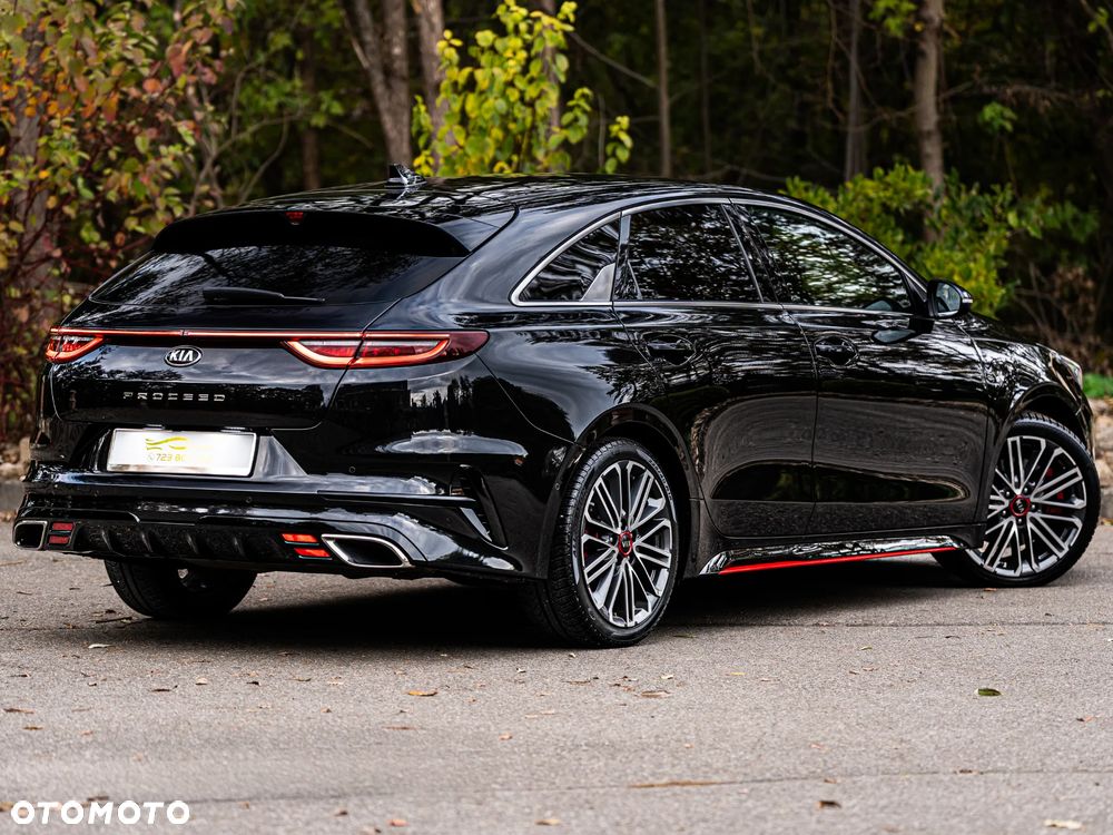 Kia ProCeed 1.6 T-GDI GT DCT - 19