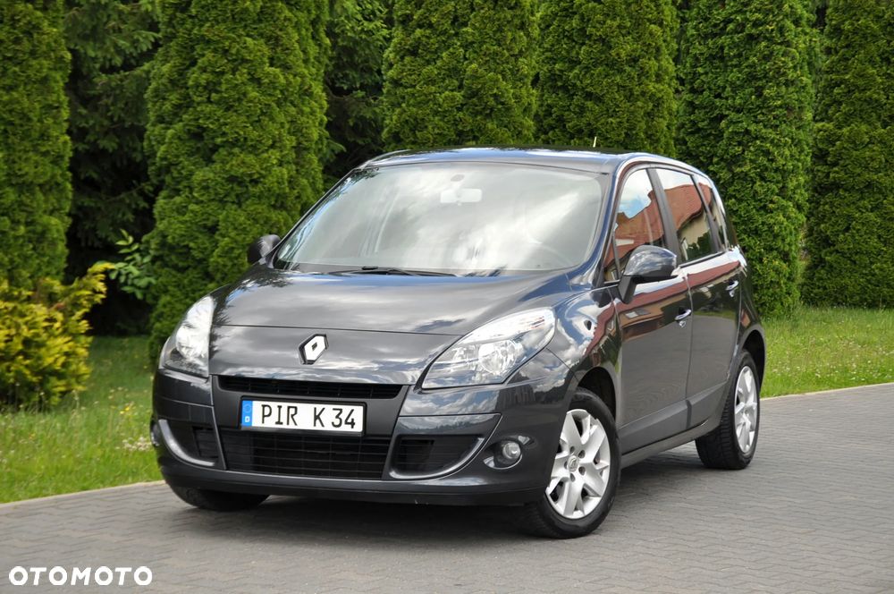 Renault Scenic 1.6 16V Luxe Privilege - 9