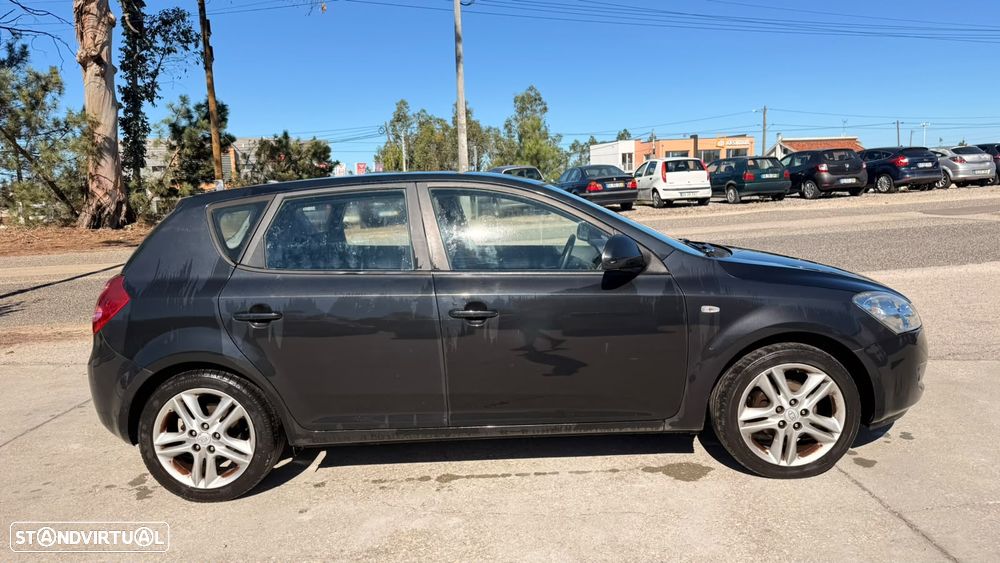 Kia Ceed 1.6 CRDi LX - 6
