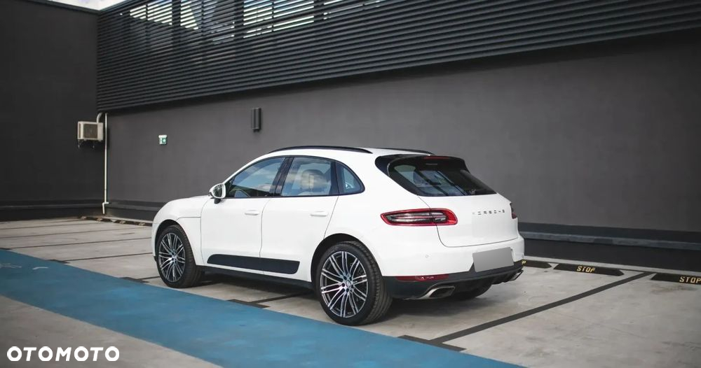 Porsche Macan Standard - 4