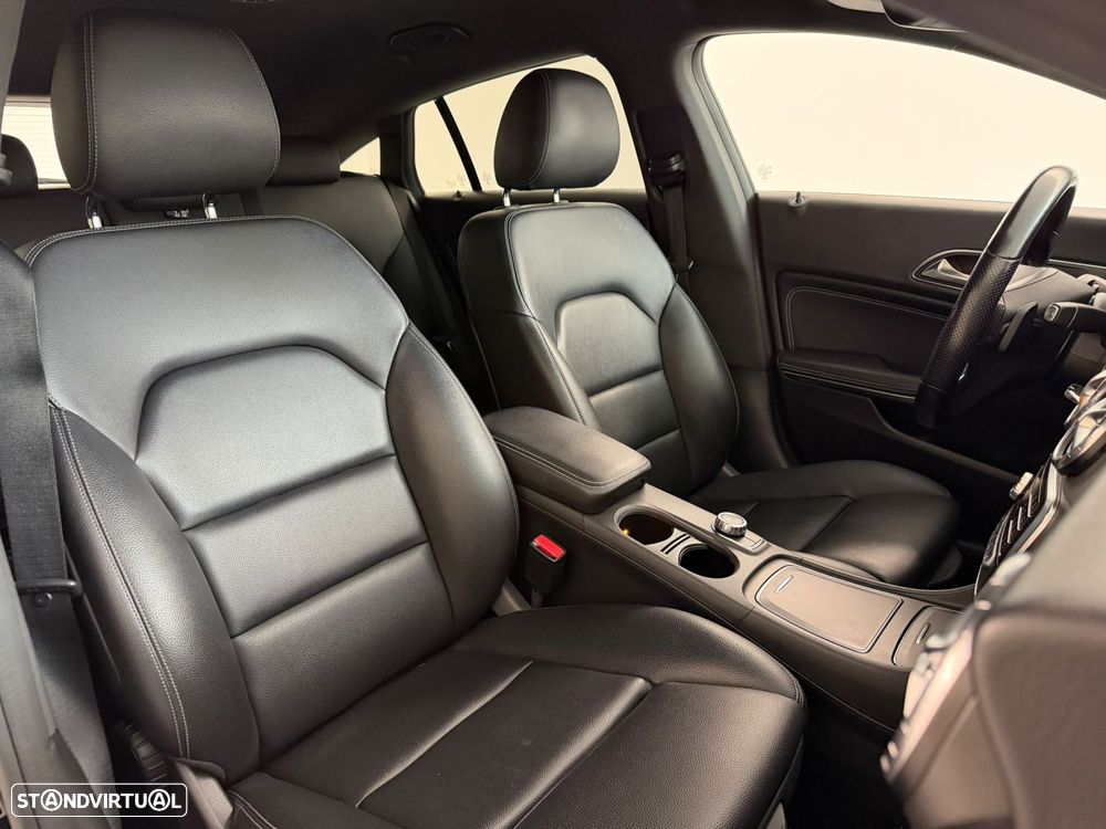 Mercedes-Benz CLA 220 - 17
