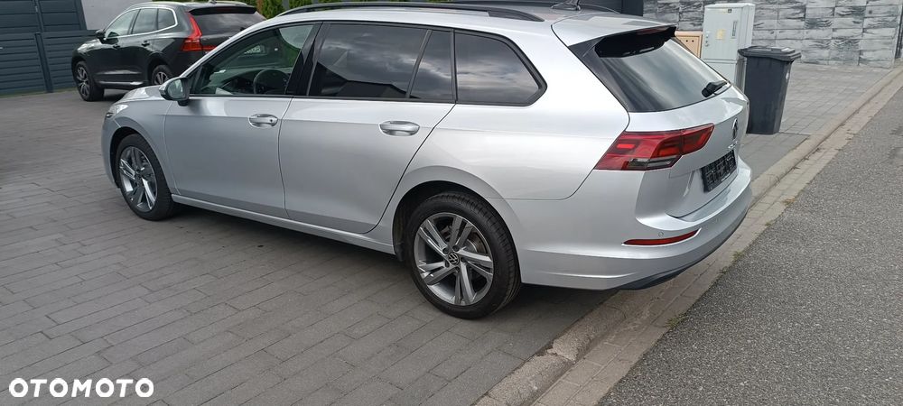 Volkswagen Golf - 6