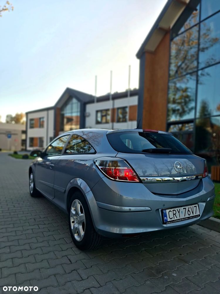 Opel Astra - 4