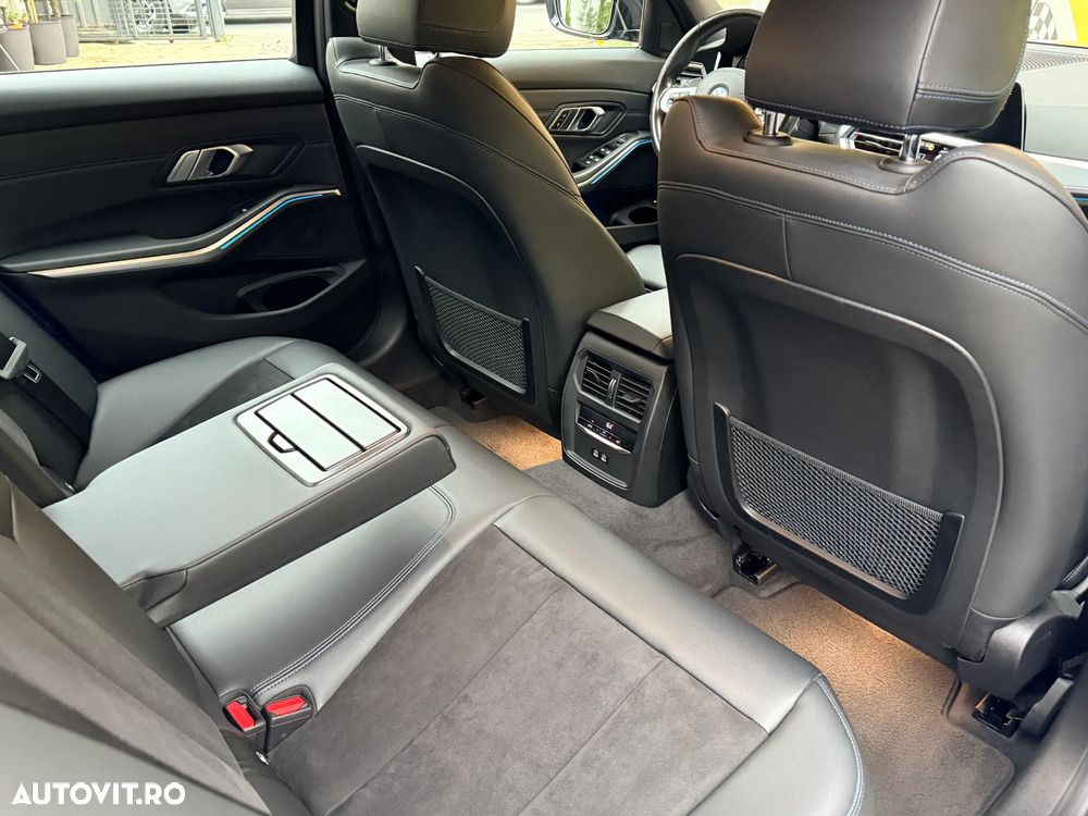 BMW Seria 3 330e Aut. M Sport - 11