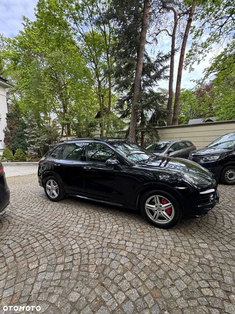 Porsche Cayenne GTS - 1