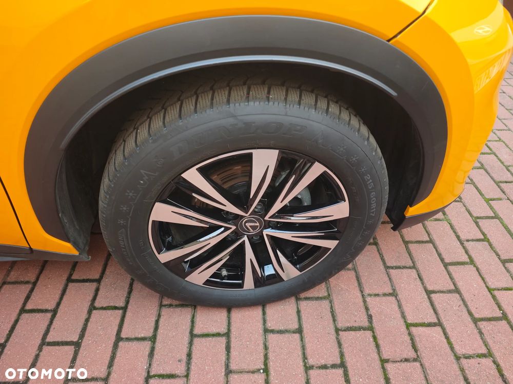 Lexus LBX 1.5 Hybrid - 22