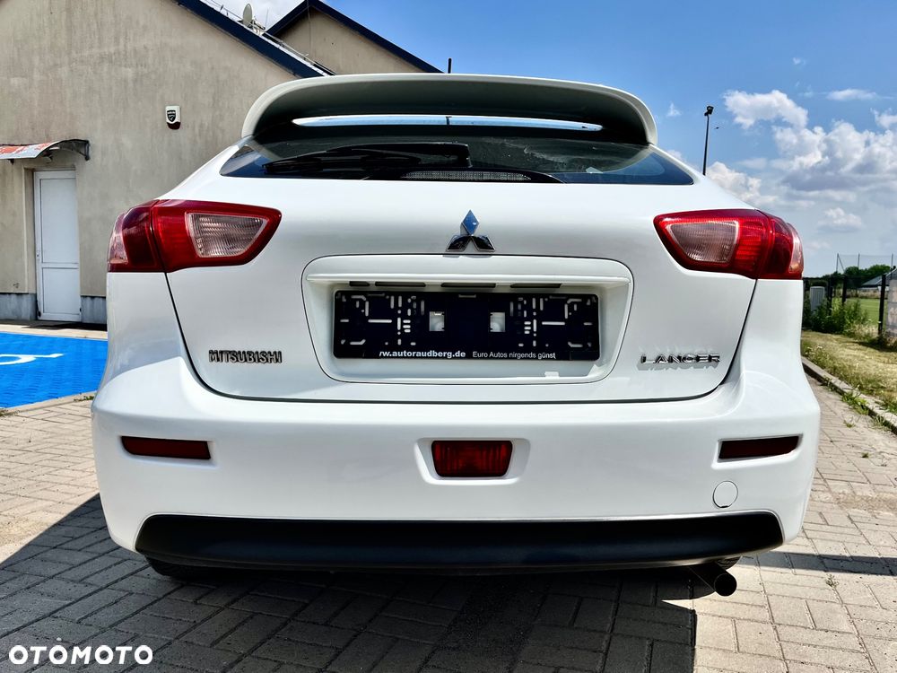 Mitsubishi Lancer 1.5 Invite - 5