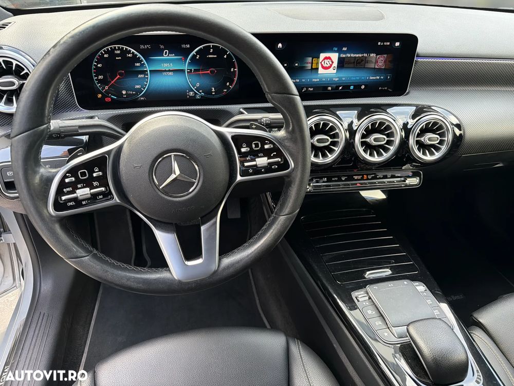 Mercedes-Benz A 180 d Sedan Aut. - 10