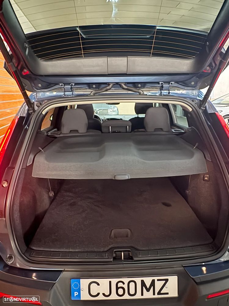Volvo XC 40 T4 Recharge DKG Inscription Expression - 14