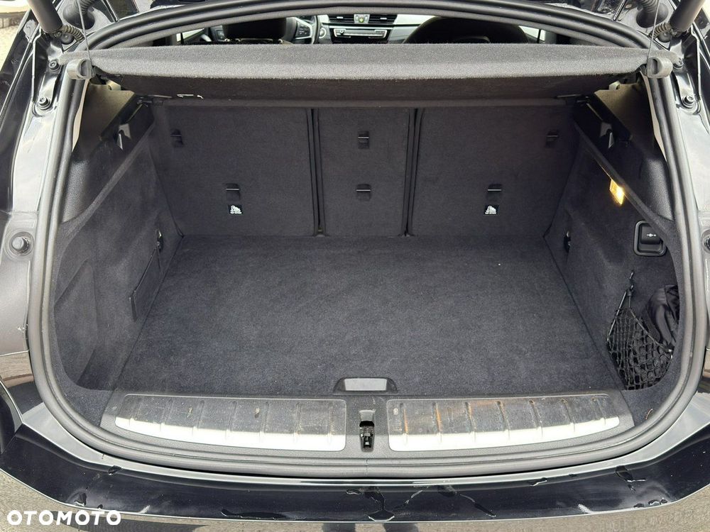 BMW X2 sDrive18i Advantage - 18