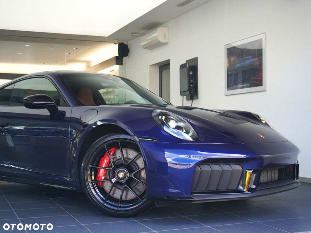 Porsche 911 - 4
