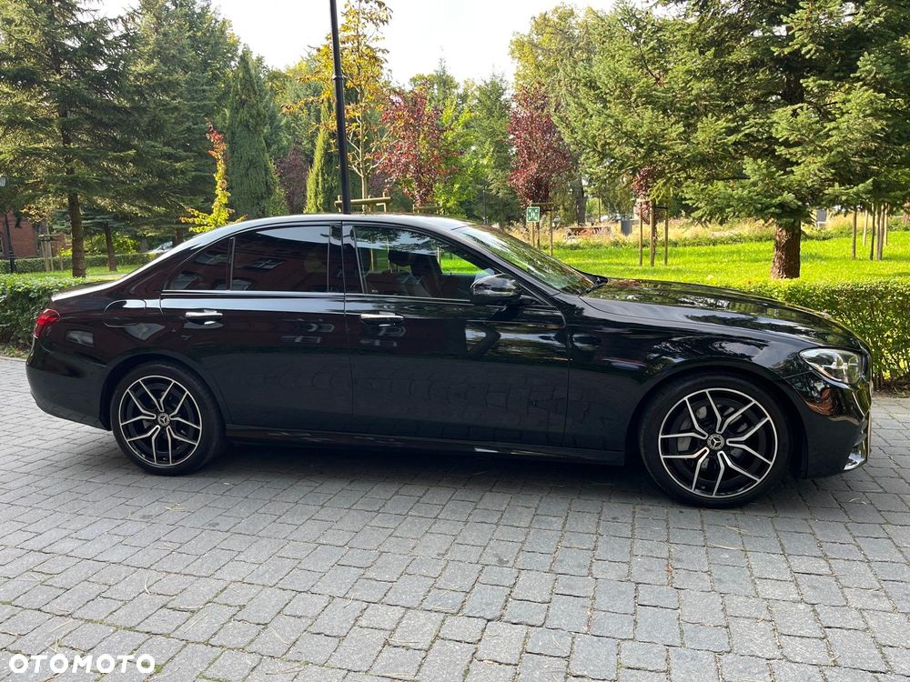 Mercedes-Benz Klasa E 220 d 9G-TRONIC AMG Line - 2