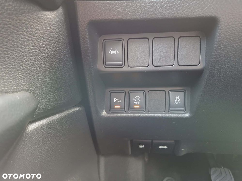 Nissan Qashqai 1.2 DIG-T Tekna - 26