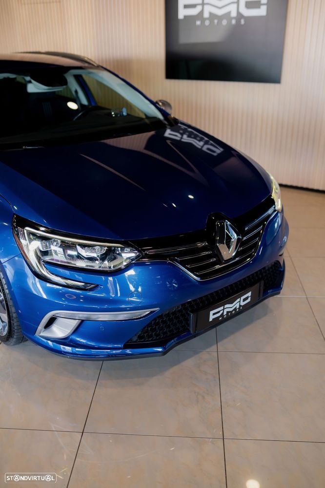 Renault Mégane Sport Tourer - 12