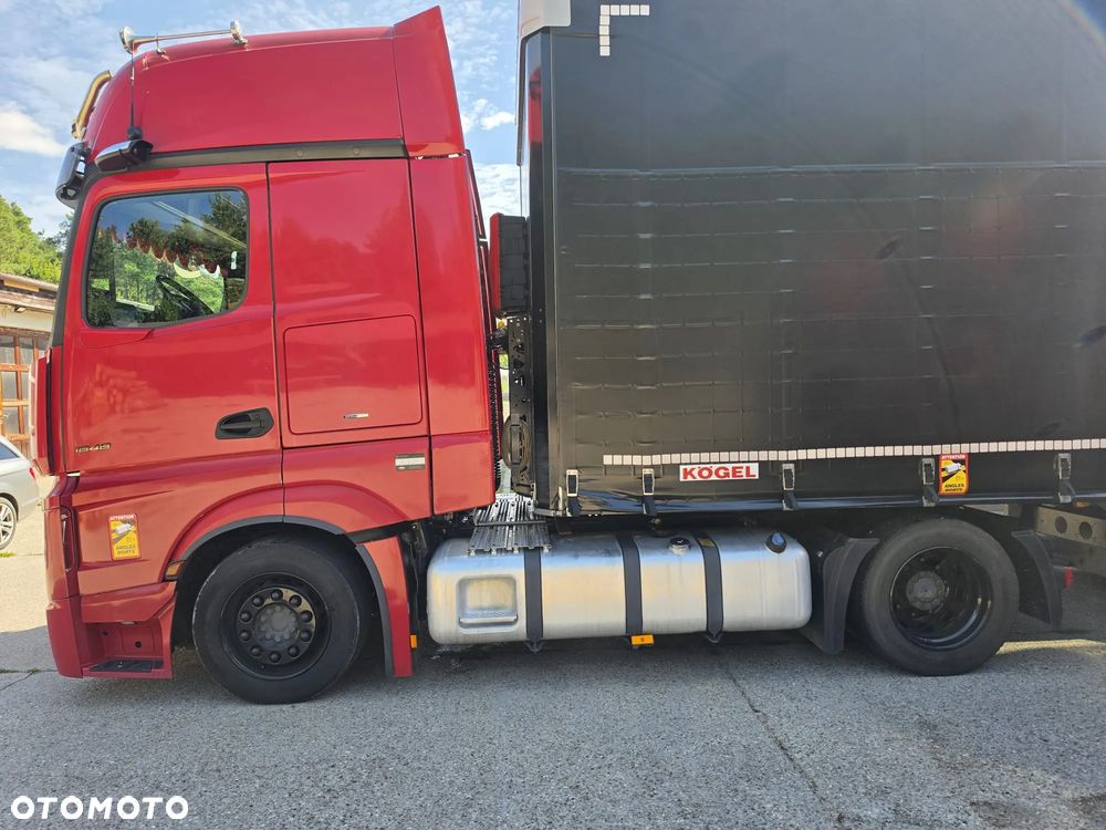 Mercedes-Benz actros - 3
