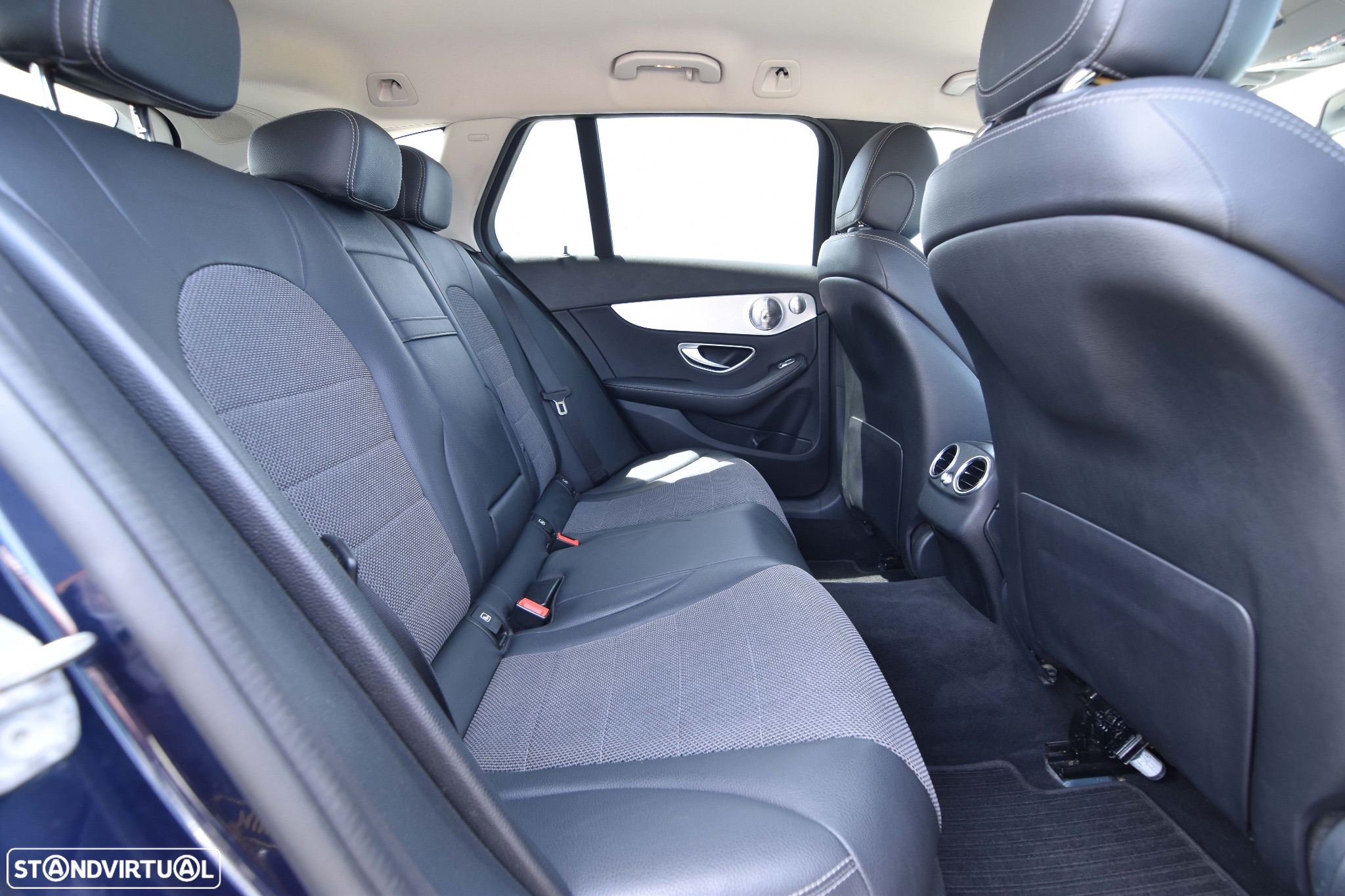 Mercedes-Benz C 200 ver-d-be-edition-avantgarde-aut- - 22