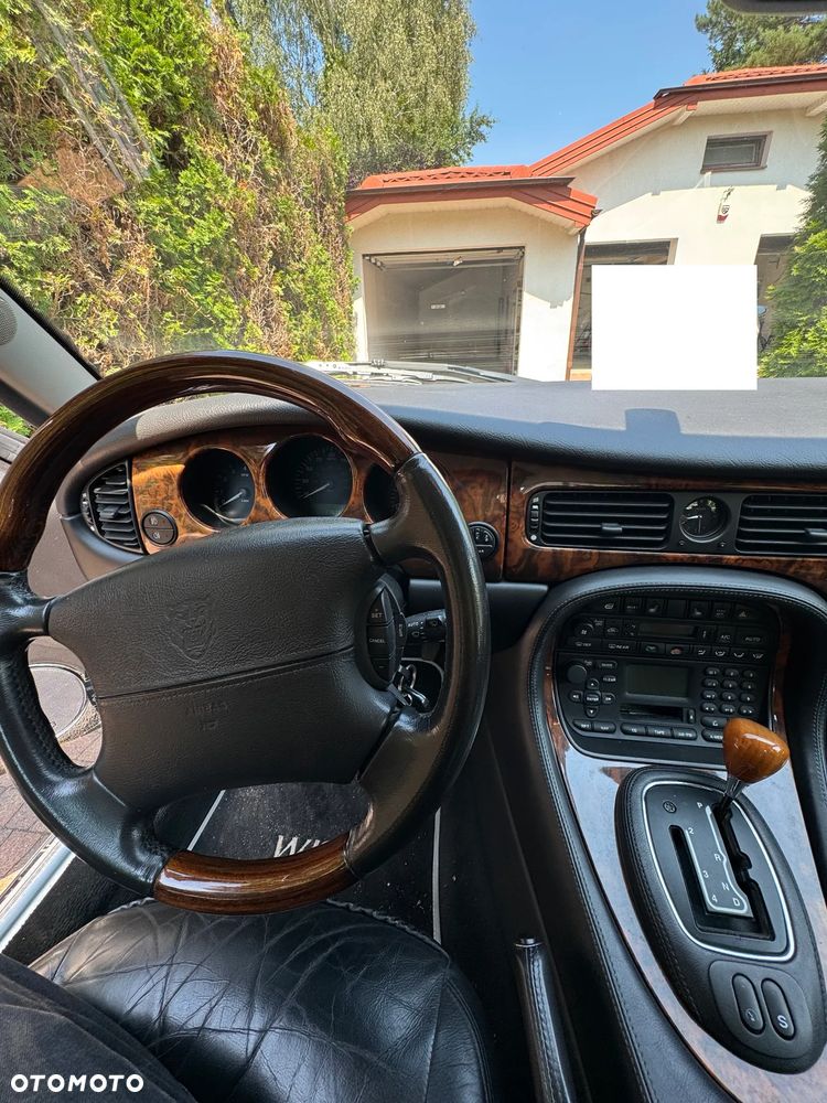 Jaguar XJ 4.0 Executive - 14