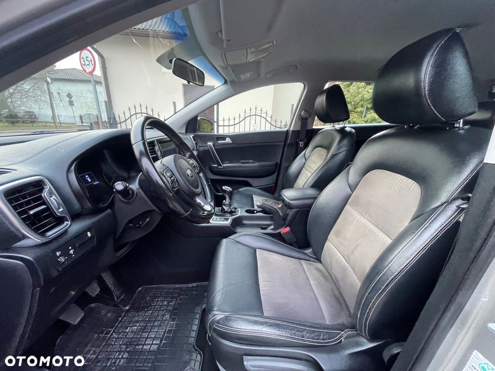 Kia Sportage 1.6 GDI 2WD Attract - 16