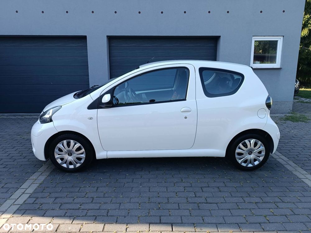 Toyota Aygo Cool&Go - 12