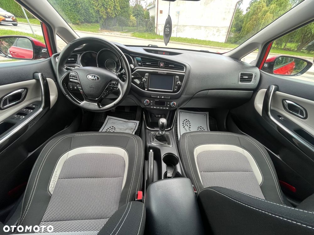 Kia Ceed SW 1.4 Vision - 22