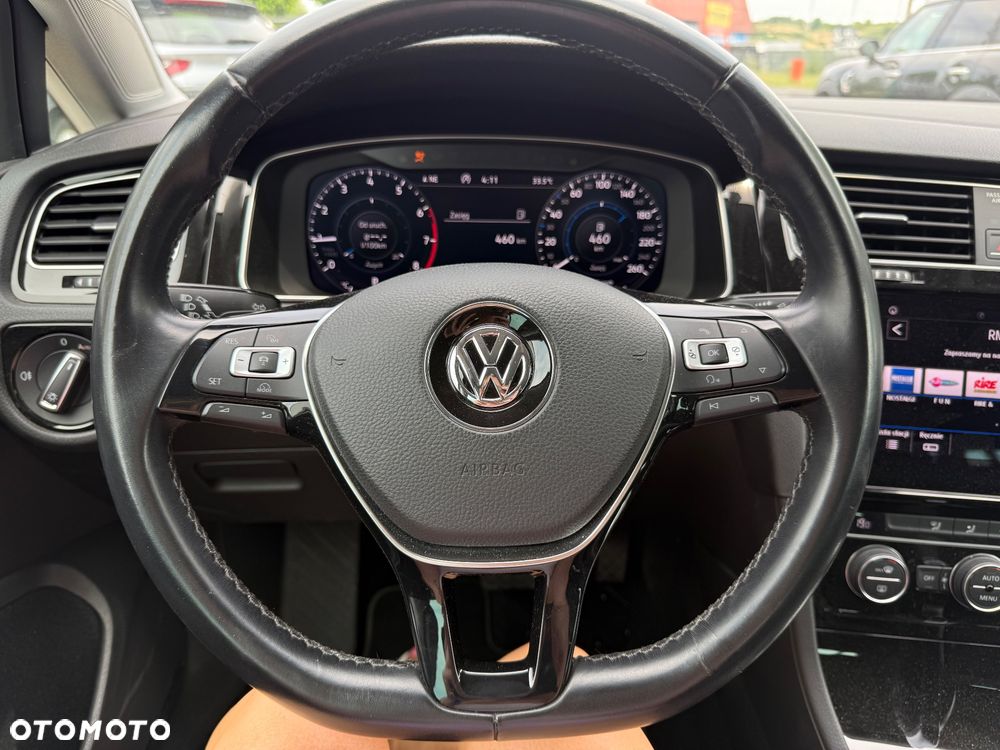 Volkswagen Golf - 14
