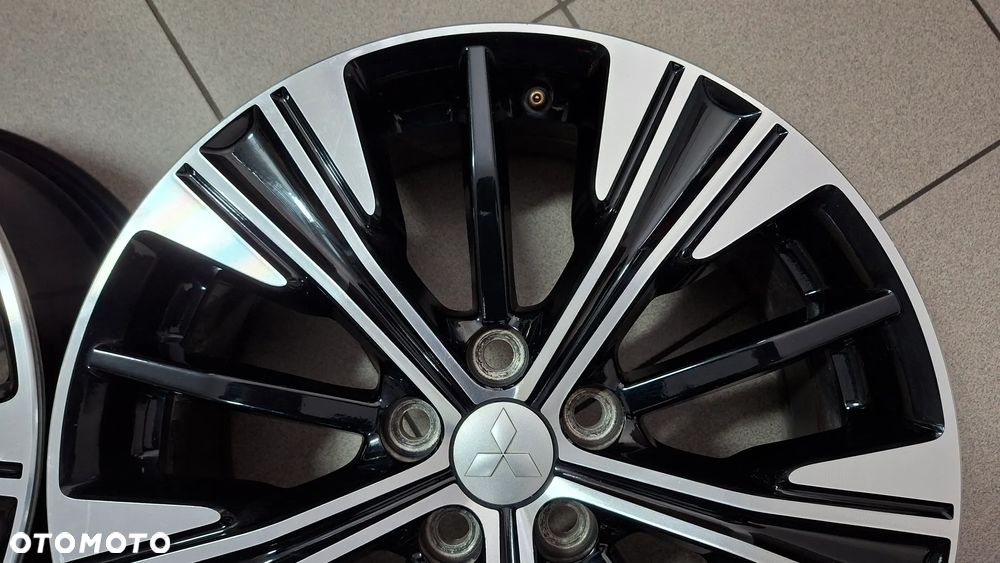 Felgi Aluminiowe 18 Mitsubishi Eclipse Cross 5x114.3 ET 38 - 10