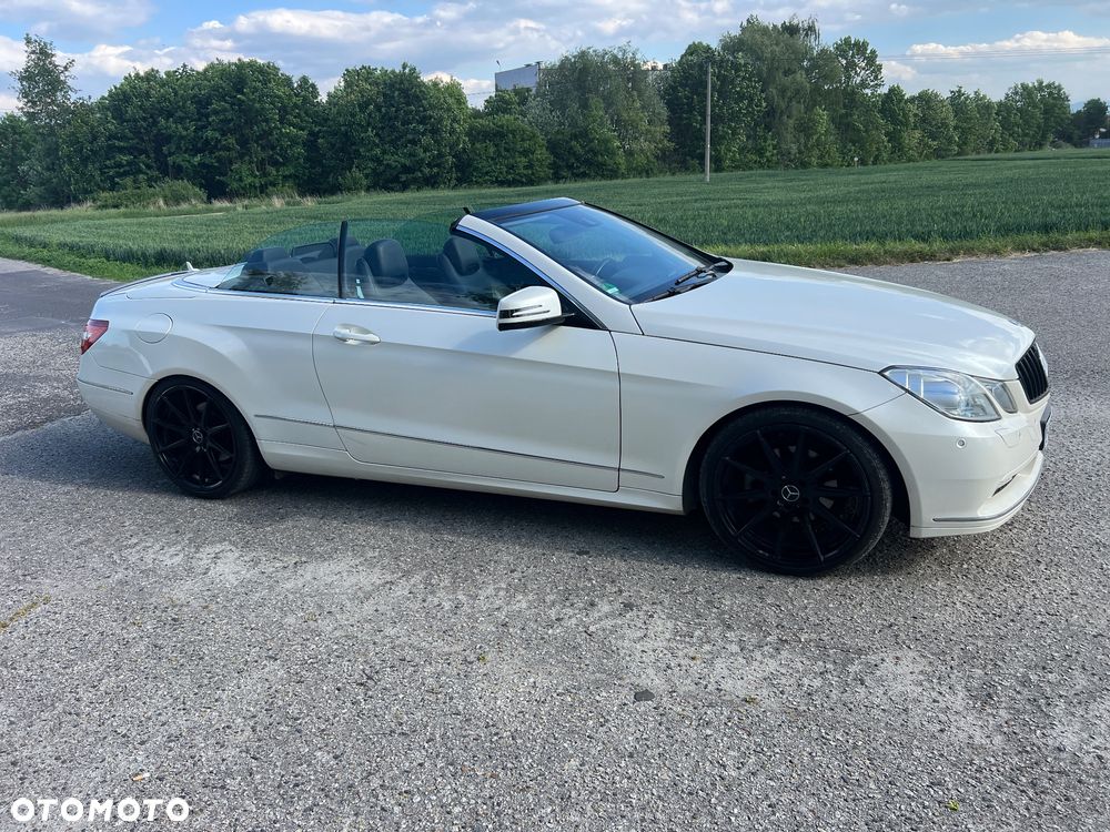 Mercedes-Benz Klasa E 250 CGI BlueEFFICIENCY Automatik Avantgarde - 19