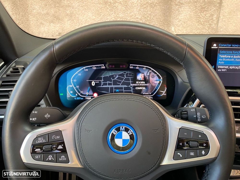 BMW iX3 M Sport Impressive - 6